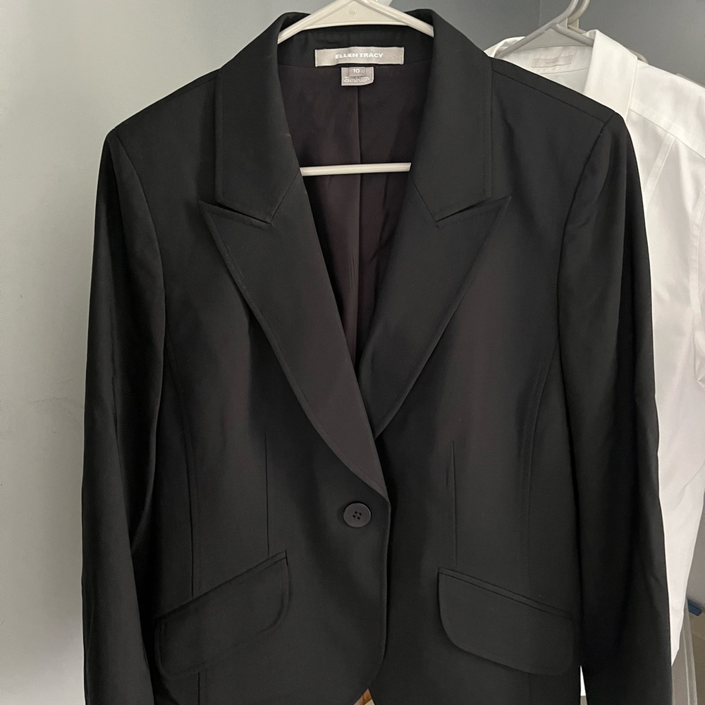 Ellen Tracy Black Women's Blazer price drop